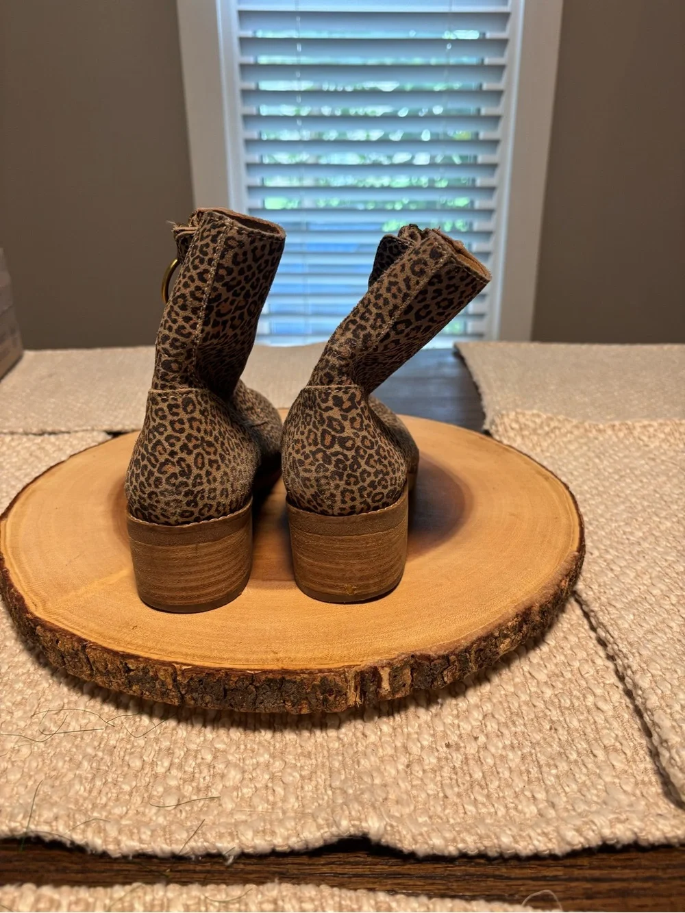 Lucky Brand stylish leopard